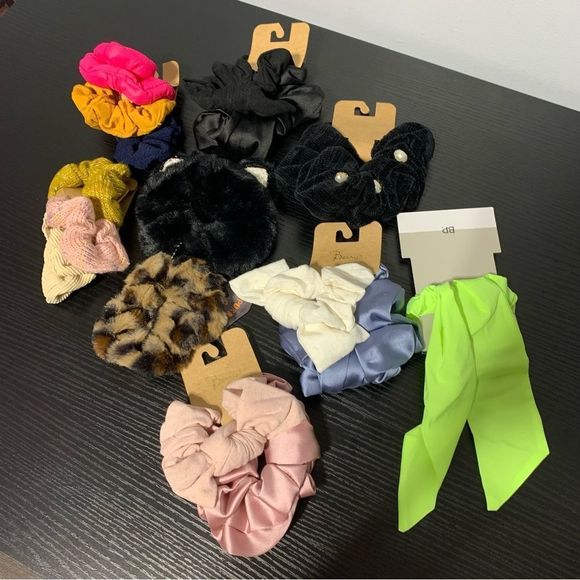 NEW BP & Berry Nordstrom scrunchies 16 pcs - Picture 1 of 5